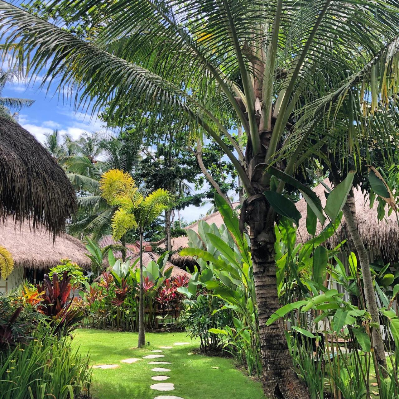 Mana Eco Retreat Hotel Kuta  ภายนอก รูปภาพ