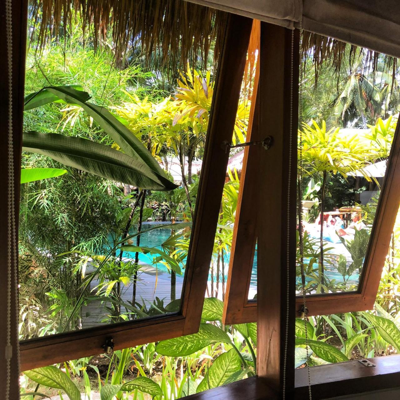 Mana Eco Retreat Hotel Kuta  ภายนอก รูปภาพ
