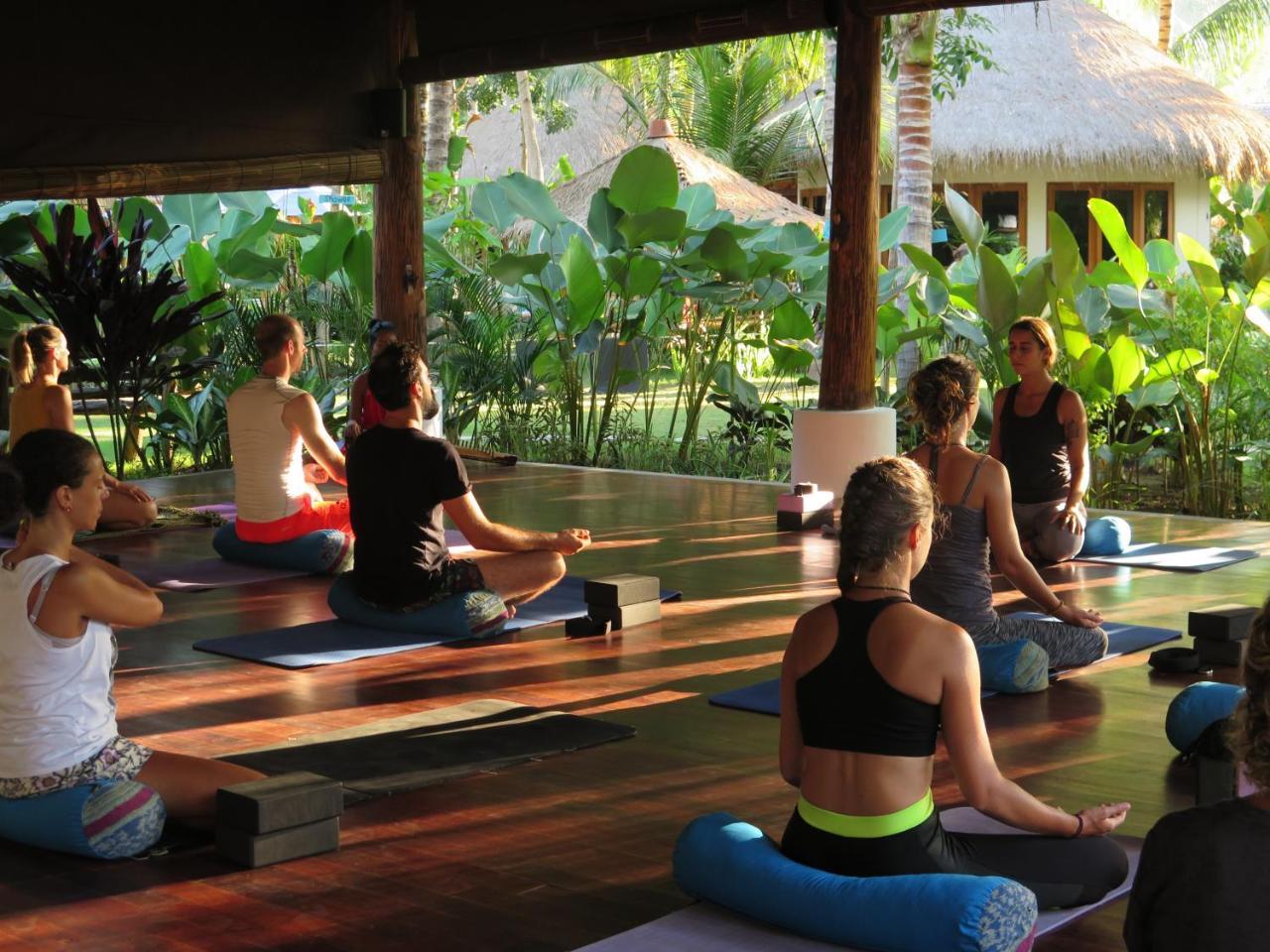 Mana Eco Retreat Hotel Kuta  ภายนอก รูปภาพ